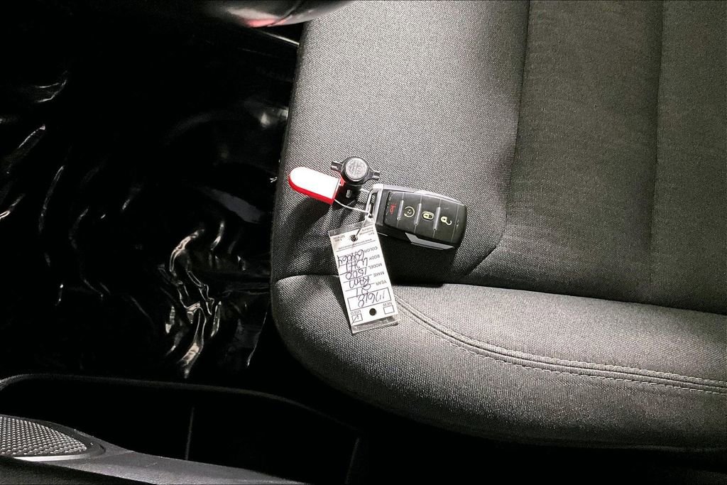 Used 2021 RAM 1500 Big Horn image 10