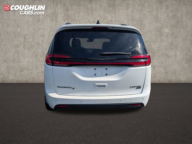 Used 2023 Chrysler Pacifica Limited w/ Uconnect Theater Family Group AWD/4WD image 6