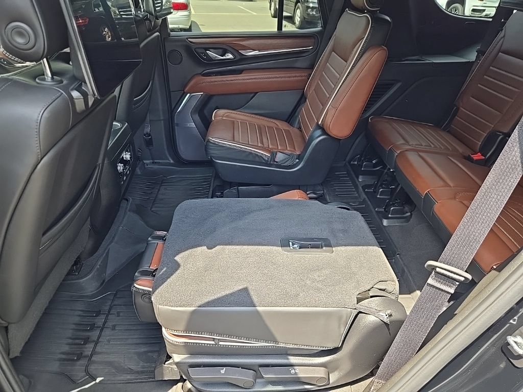 Used 2023 GMC Yukon Denali Ultimate w/ LPO, Floor Liner Package AWD/4WD image 58