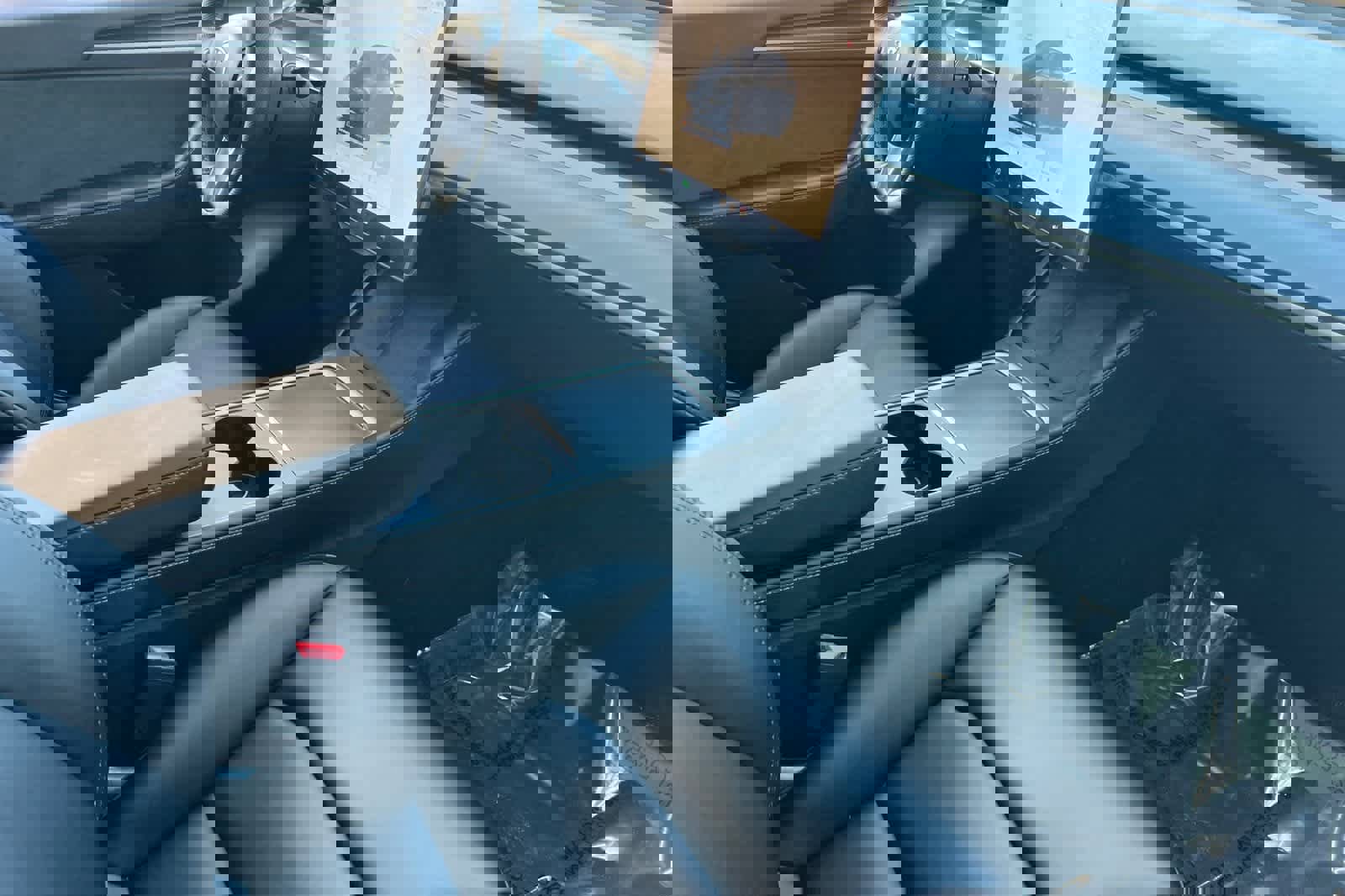 Used 2024 Tesla Model Y Long Range image 19