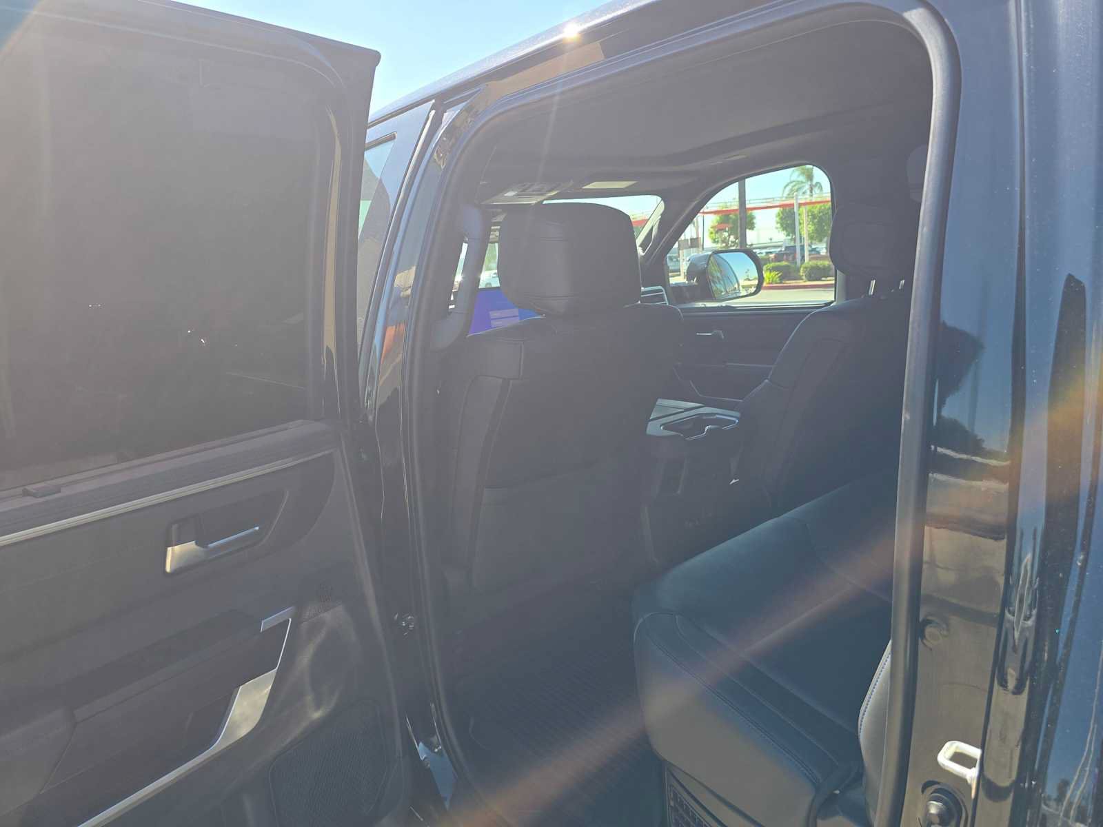 Used 2023 Toyota Tundra Platinum w/ Advanced Package AWD/4WD image 15