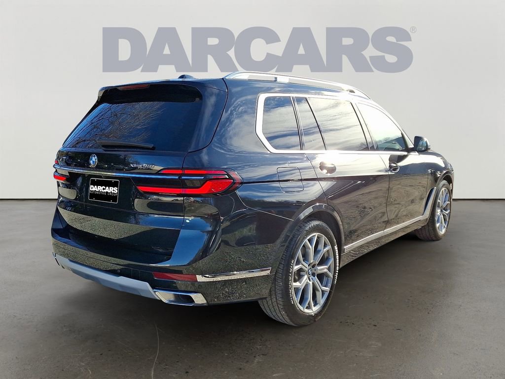 Used 2025 BMW X7 xDrive40i w/ Premium Package image 7
