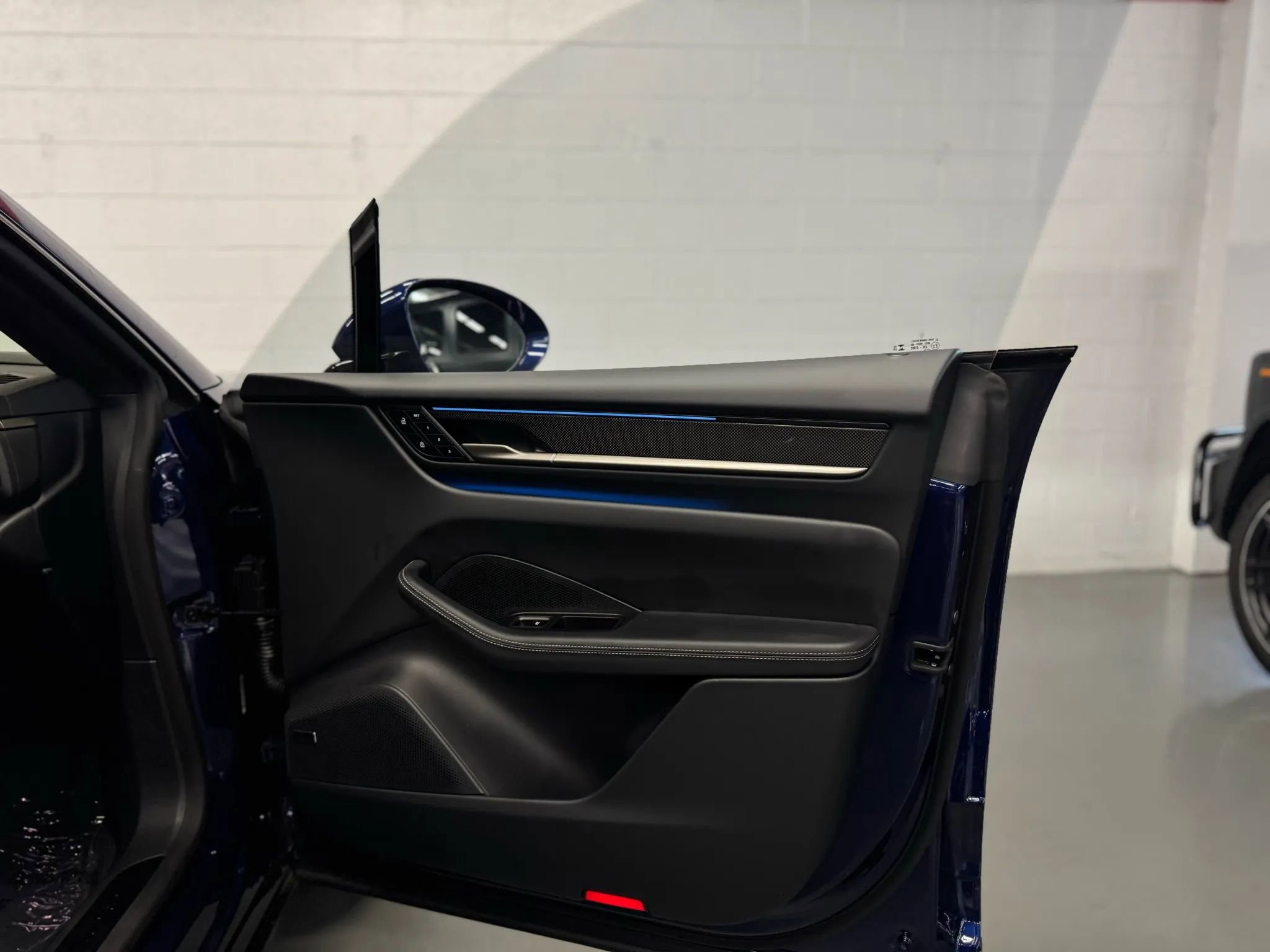 Used 2024 Porsche Macan Turbo Electric image 37