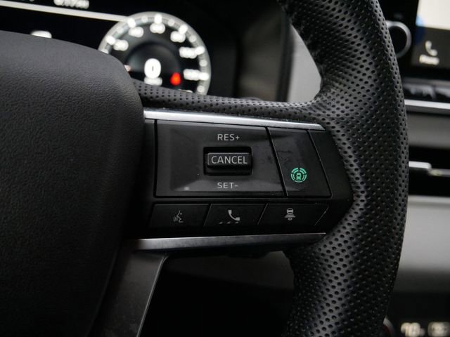 Used 2024 Mitsubishi Outlander SEL AWD/4WD image 20