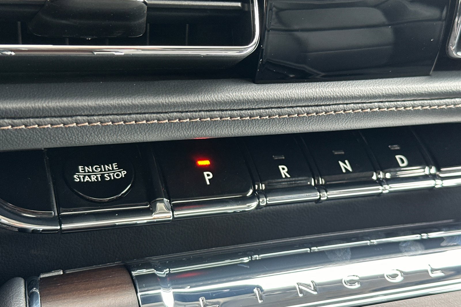 New 2025 Lincoln Aviator Reserve w/ Luxury Package image 20