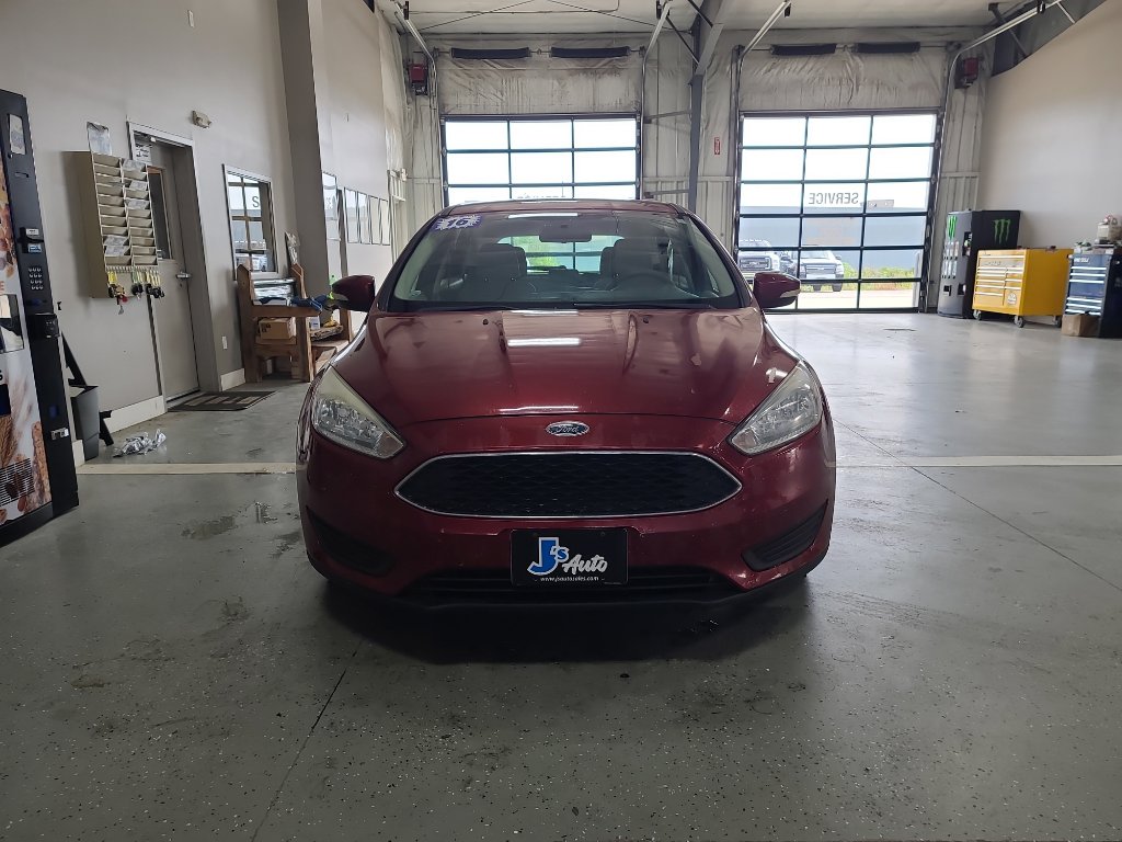 Used 2016 Ford Focus SE image 3