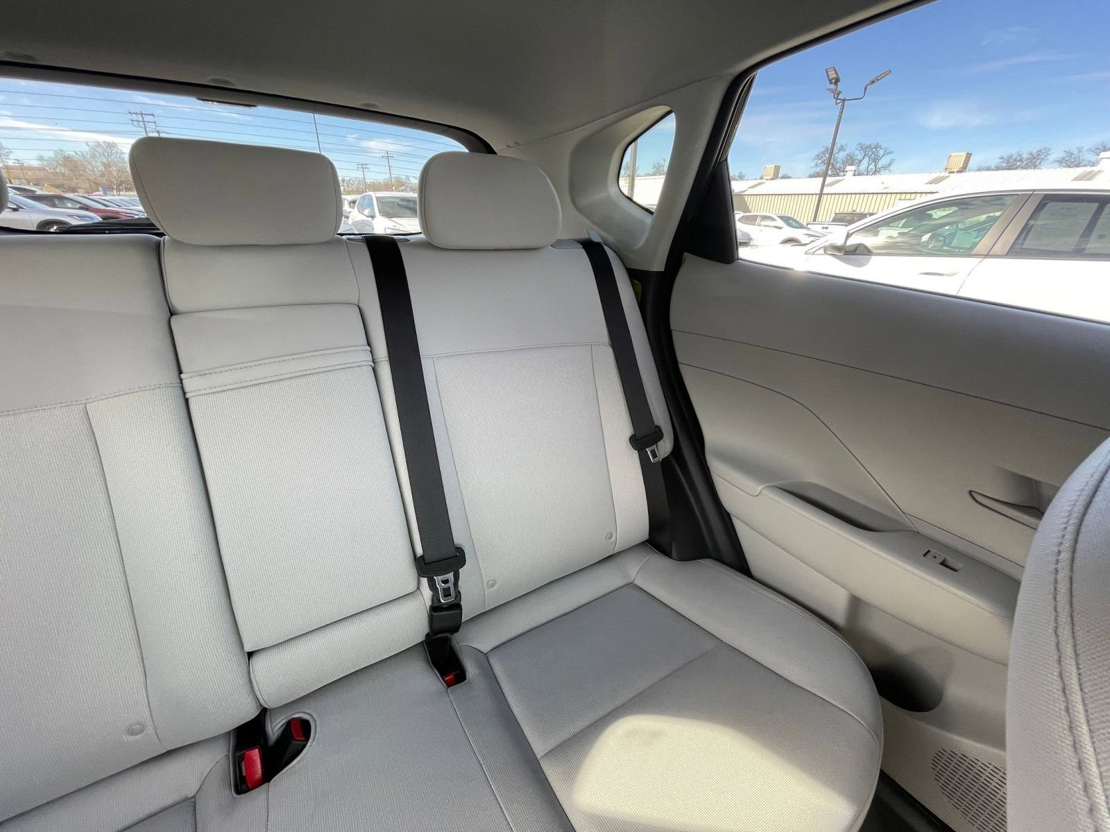 Used 2025 Hyundai Kona SEL image 38