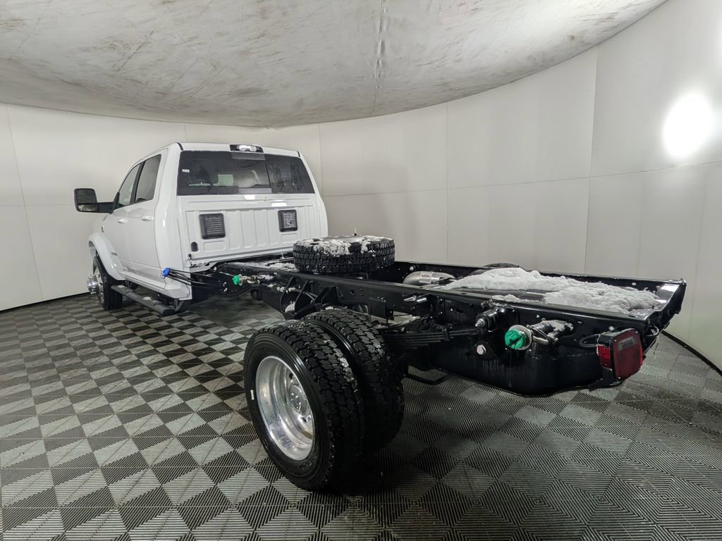 New 2026 RAM 5500 Tradesman w/ Laramie Trim Package image 4
