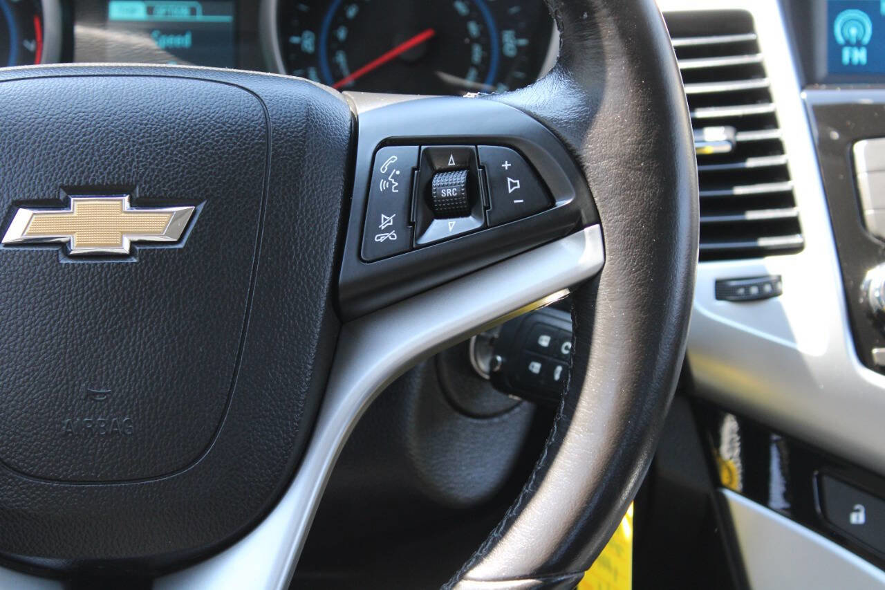 Used 2014 Chevrolet Cruze LT image 35
