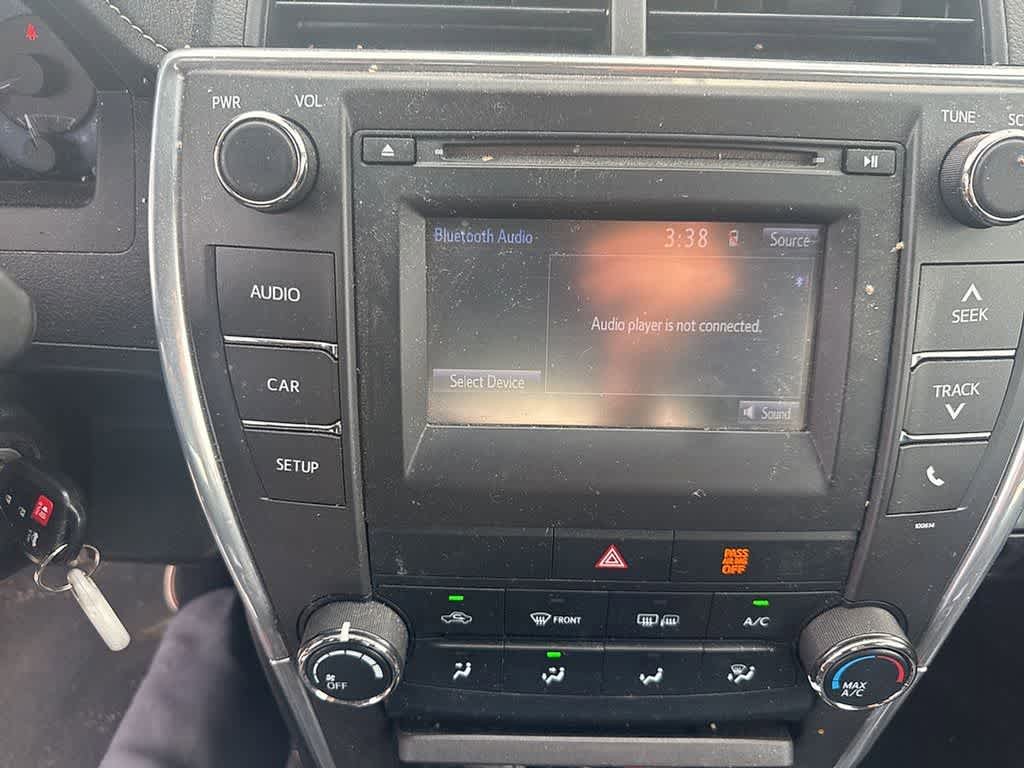 Used 2017 Toyota Camry LE image 16