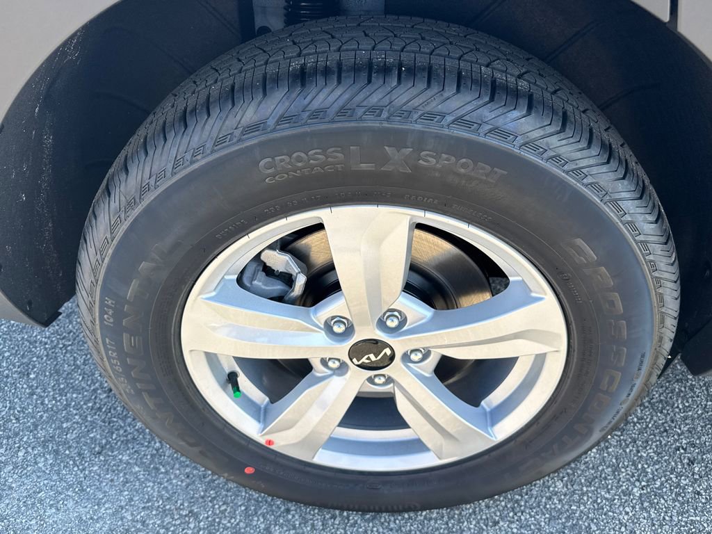 New 2026 Kia Sorento LX image 17