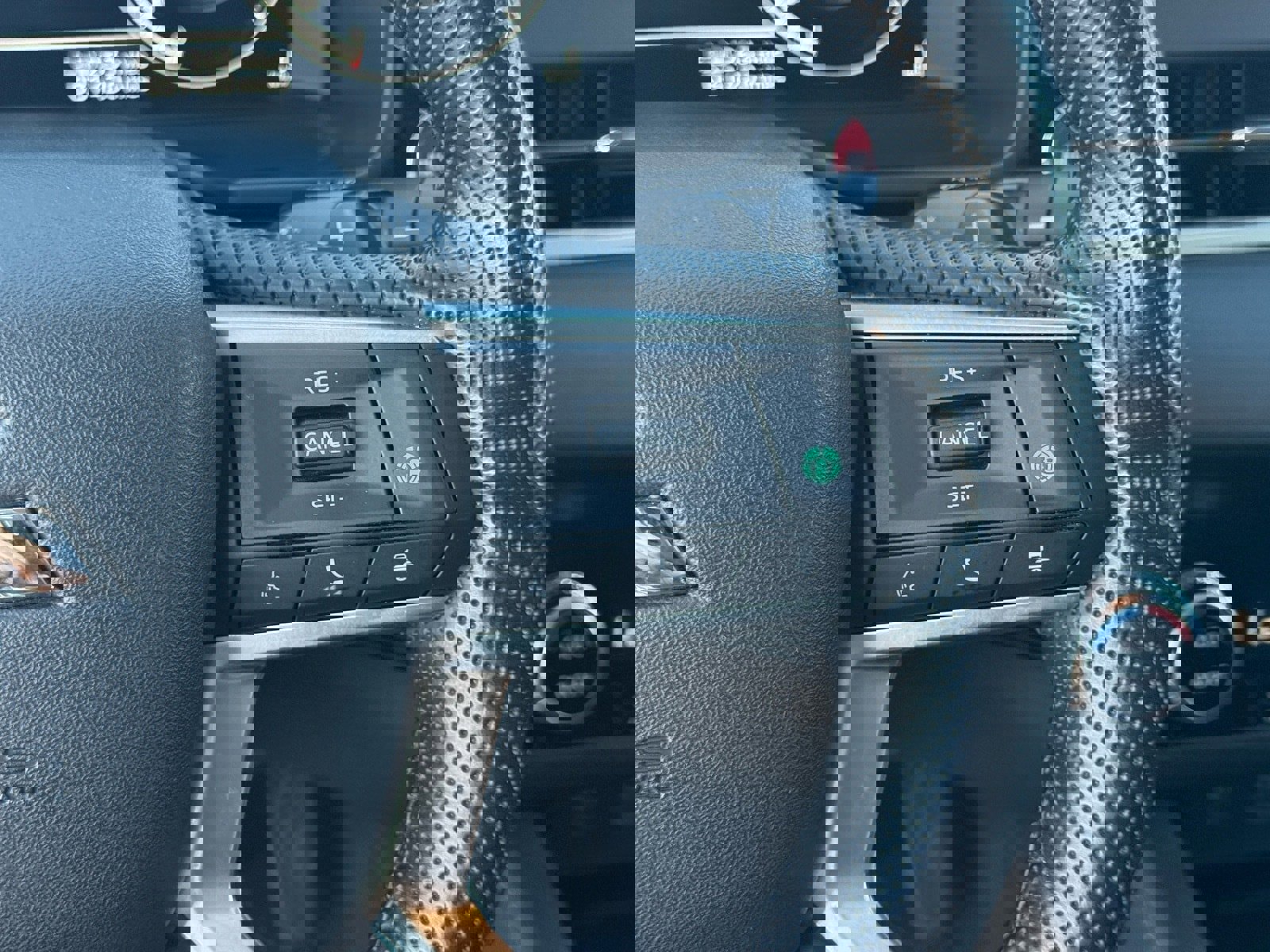 Used 2024 Mitsubishi Outlander 4WD Plug-In Hybrid image 19