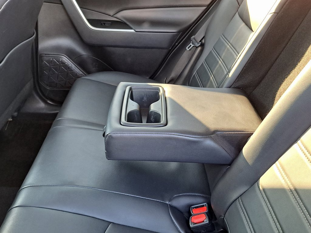 Used 2022 Toyota RAV4 XLE Premium image 33