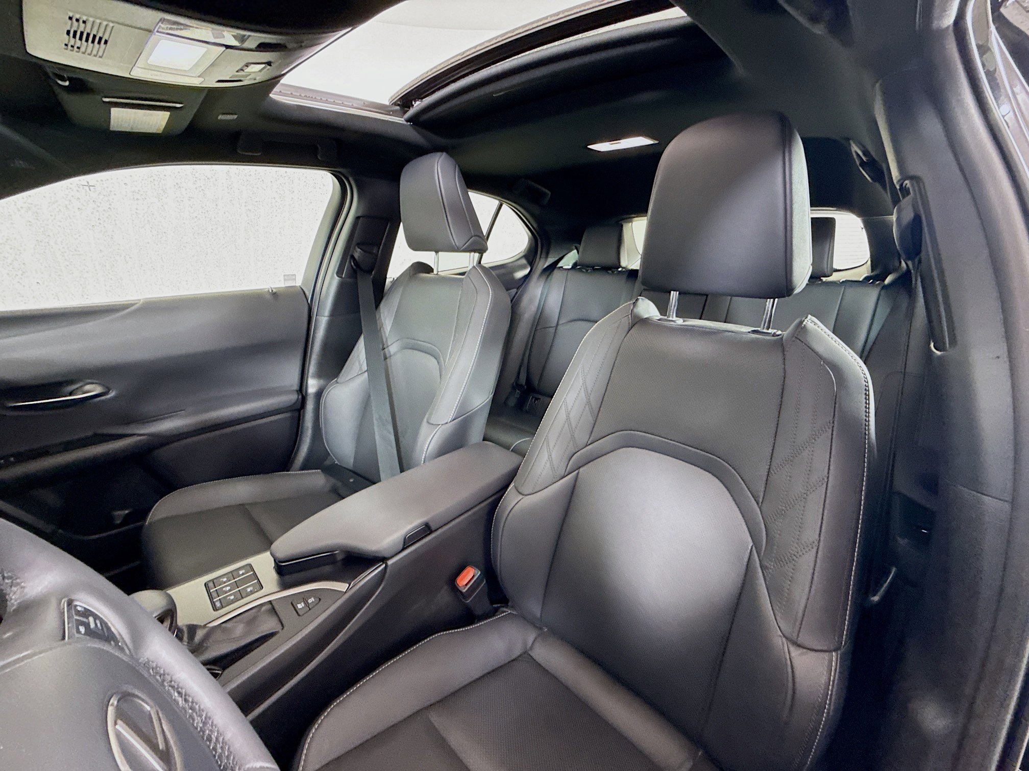 Used 2023 Lexus UX 250h AWD w/ Premium Package image 11