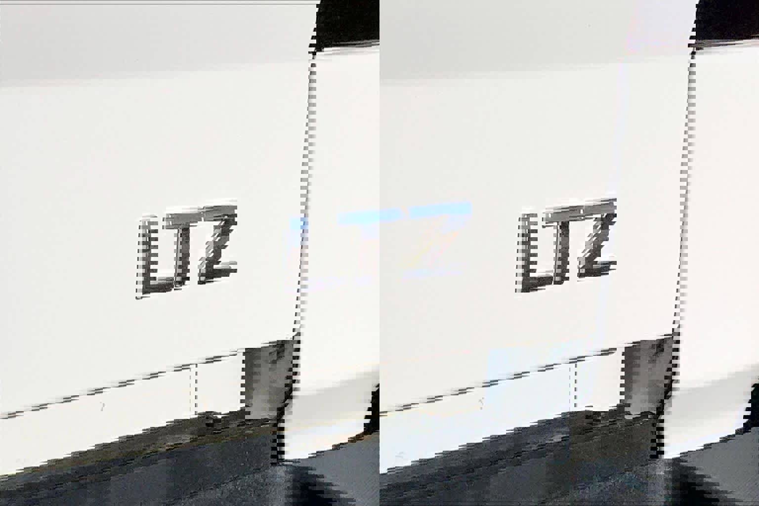 Used 2017 Chevrolet Silverado 2500 LTZ w/ LTZ Plus Package image 9