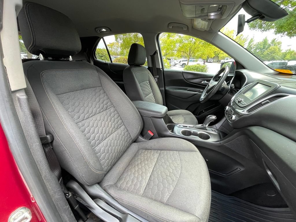Used 2018 Chevrolet Equinox LT FWD image 31