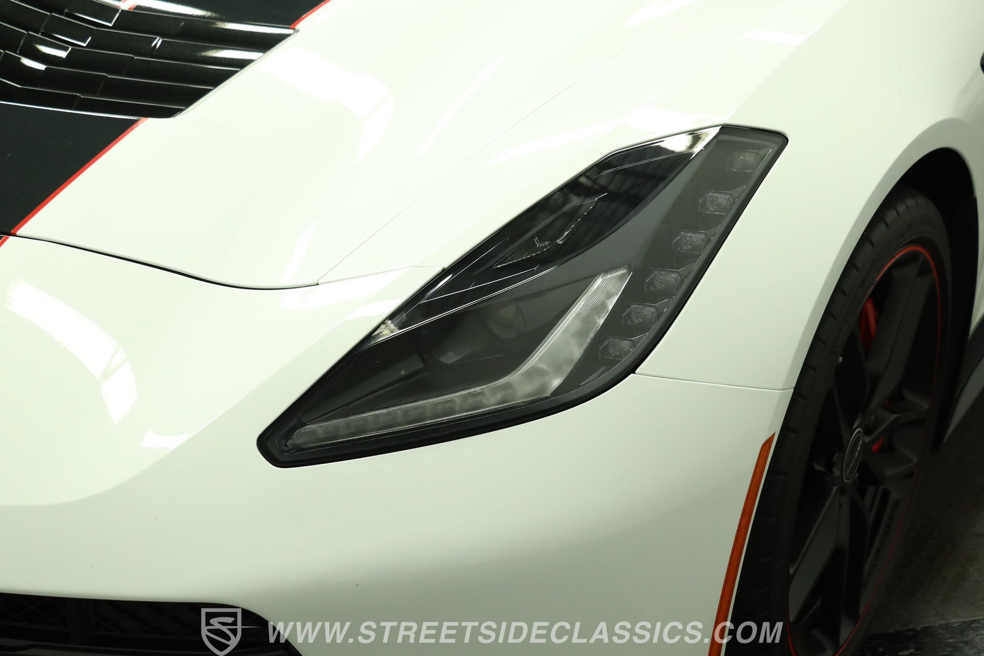 Used 2015 Chevrolet Corvette Stingray Coupe w/ Pacific Design Package RWD image 20
