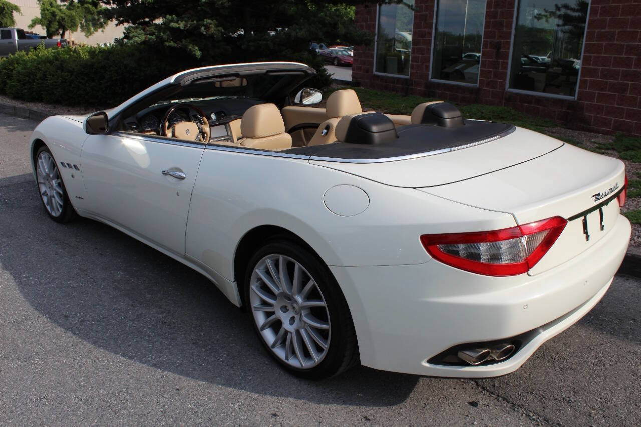 Used 2015 Maserati GranTurismo Convertible RWD image 8