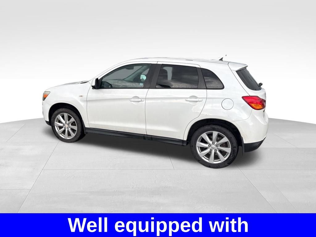 Used 2015 Mitsubishi Outlander Sport ES AWD/4WD image 3