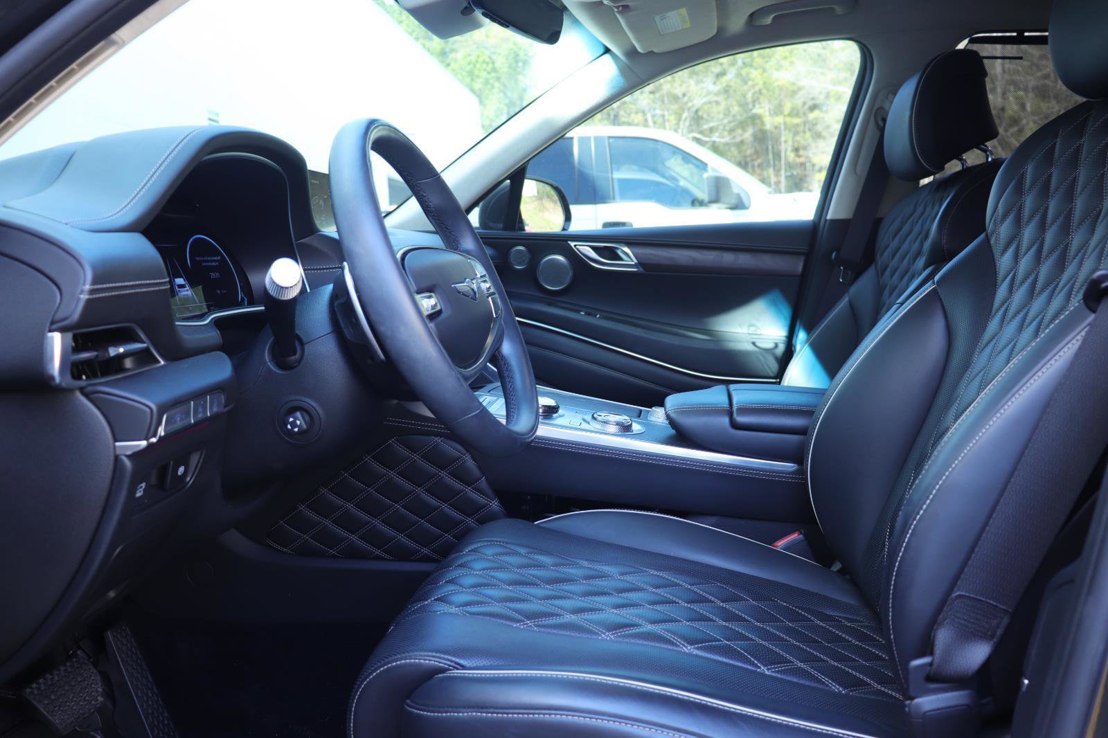 Used 2024 Genesis GV80 3.5T w/ Prestige Package image 12