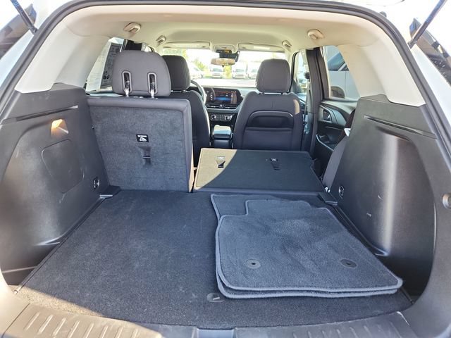 Used 2025 Chevrolet TrailBlazer LT AWD/4WD image 31