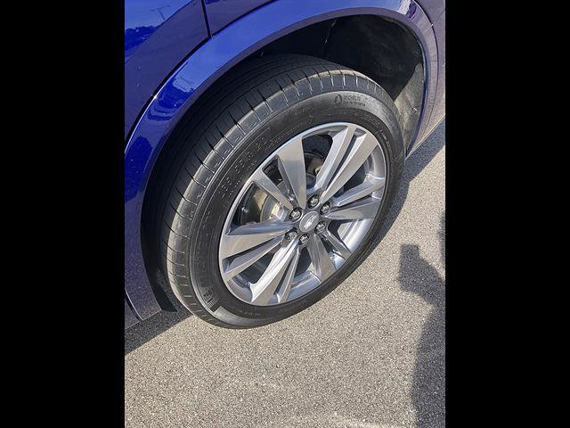 Certified 2025 Cadillac XT6 Premium Luxury w/ Platinum Package AWD/4WD image 9
