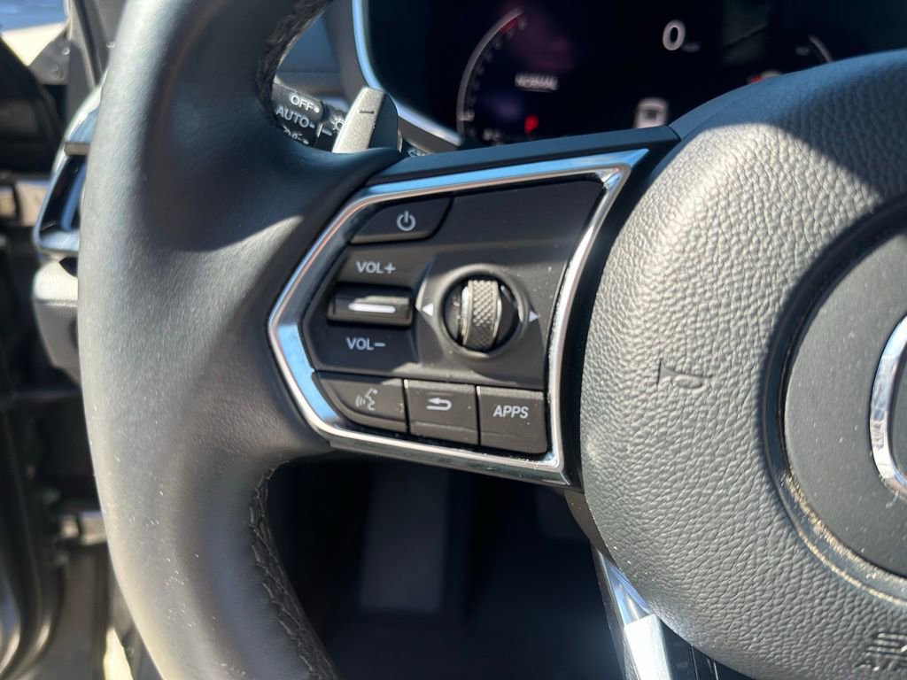 Used 2024 Acura MDX FWD image 25