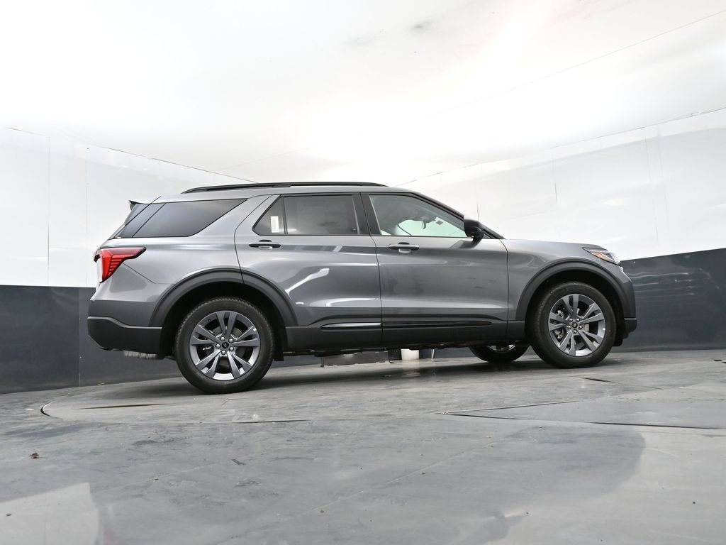 New 2026 Ford Explorer Active w/ Active Comfort Package AWD/4WD image 17