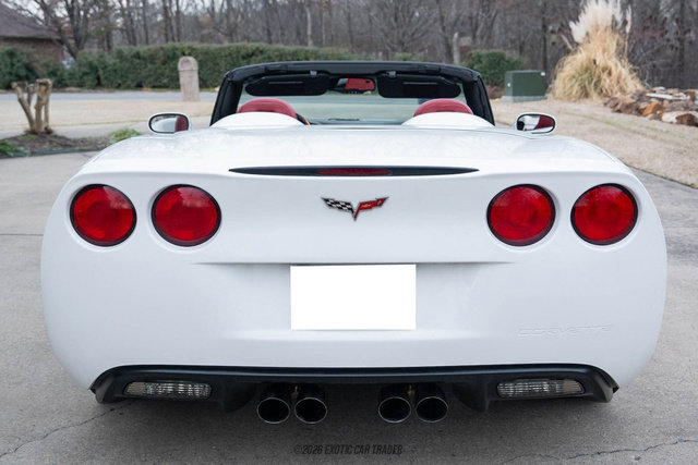 Used 2010 Chevrolet Corvette Convertible w/ Preferred Equipment Group image 7