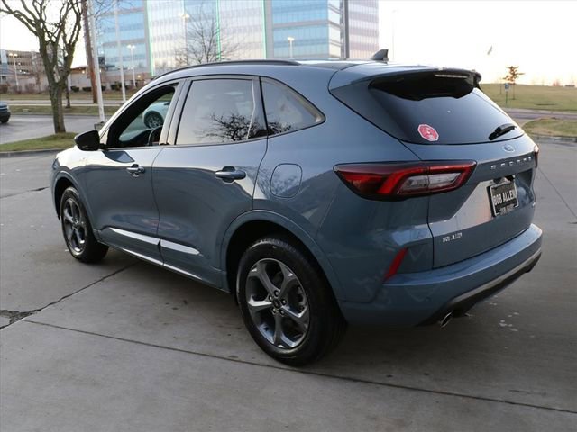 Used 2024 Ford Escape ST-Line w/ Tech Pack #1 image 4