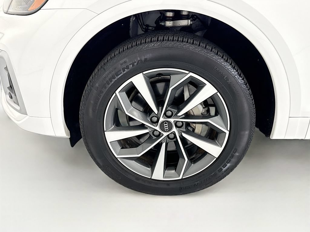 Certified 2023 Audi Q5 2.0T Premium Plus w/ Premium Plus Package AWD/4WD image 29