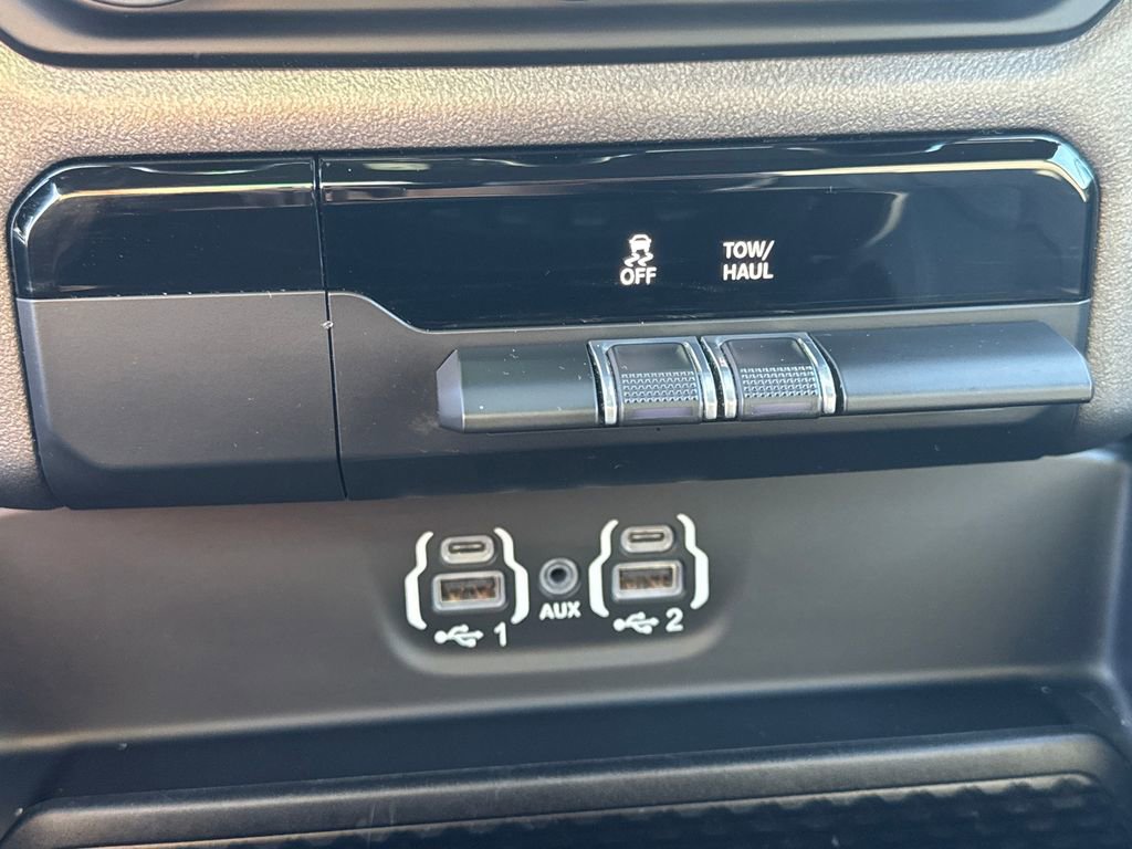 Used 2021 RAM 1500 Big Horn image 34