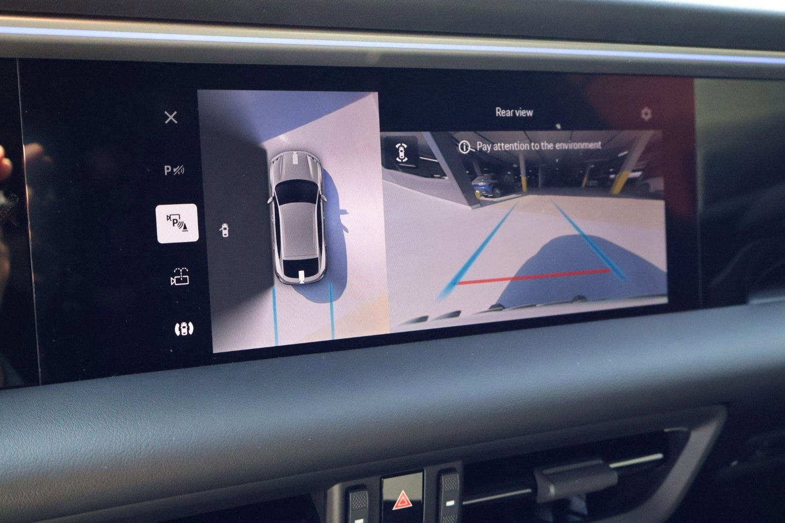 Certified 2024 Porsche Macan 4 Electric image 19