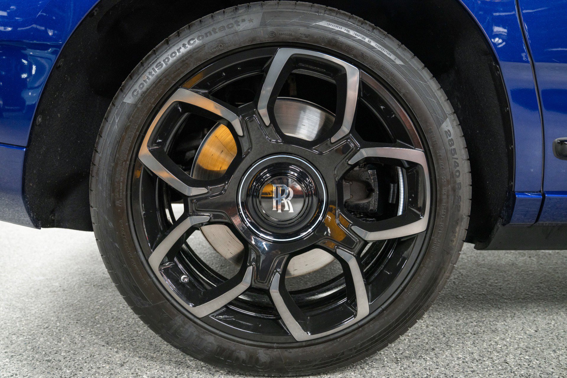 Used 2024 Rolls-Royce Cullinan Black Badge image 49