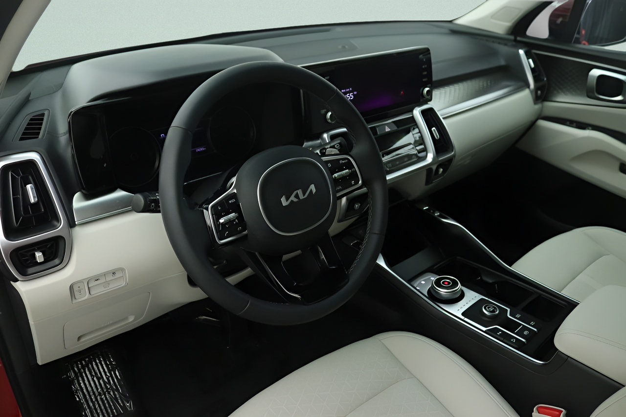 Used 2023 Kia Sorento EX FWD image 14
