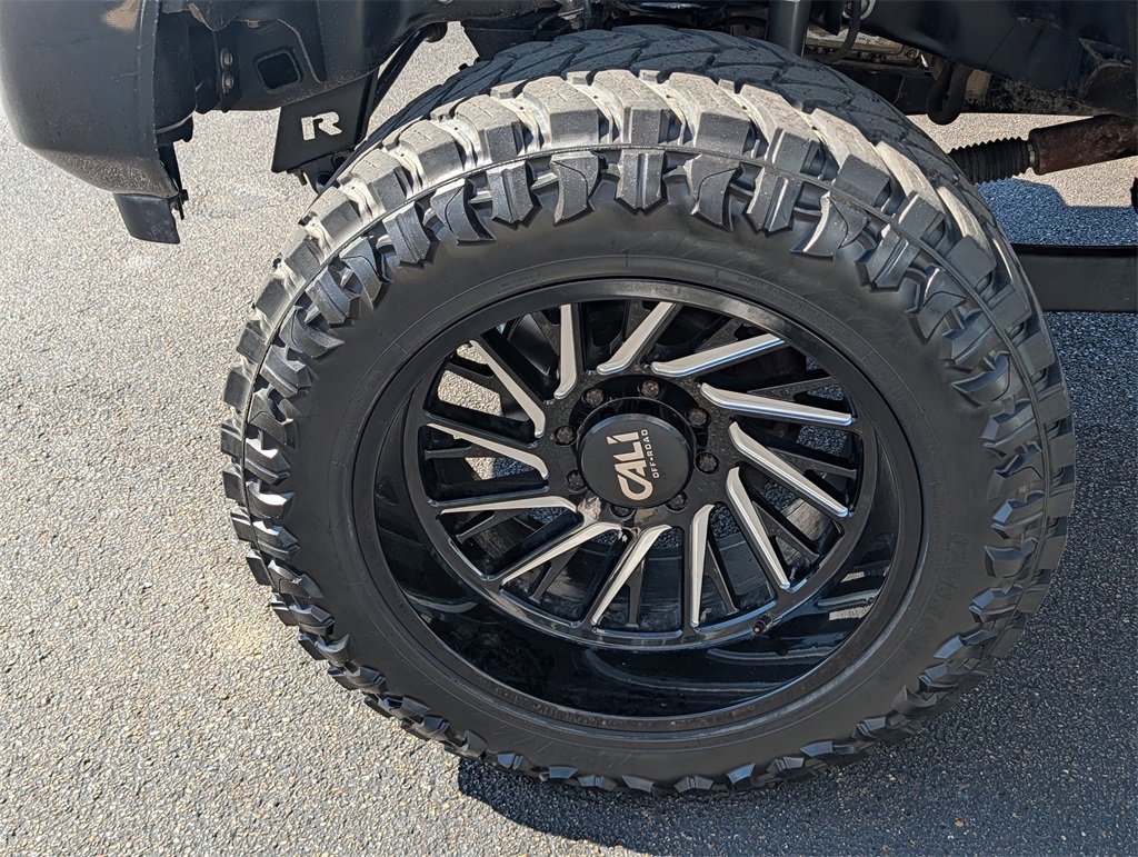 Used 2022 Ford F250 Limited w/ FX4 Off-Road Package image 38