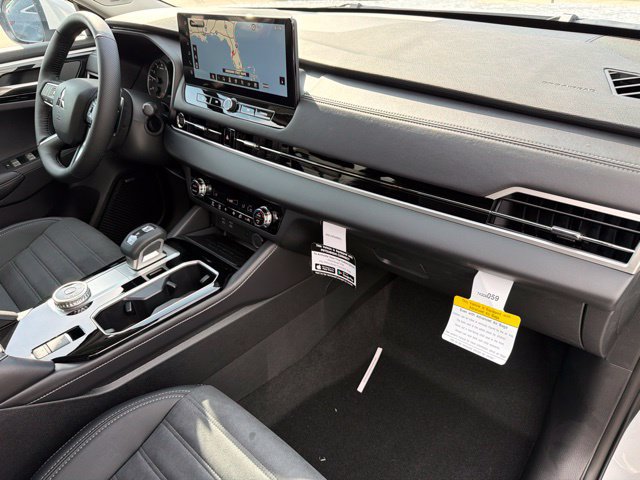New 2026 Mitsubishi Outlander SE FWD image 11