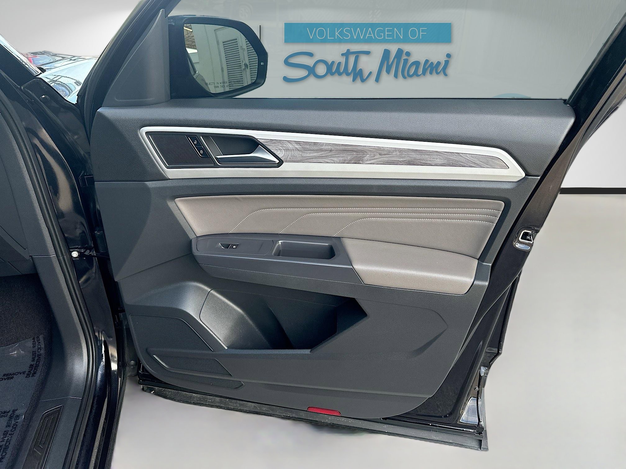 Used 2021 Volkswagen Atlas Cross Sport SE w/ V6 Towing Package image 33