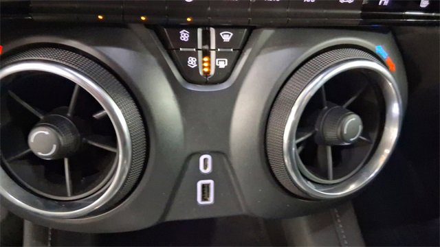 Used 2019 Chevrolet Blazer LT image 27