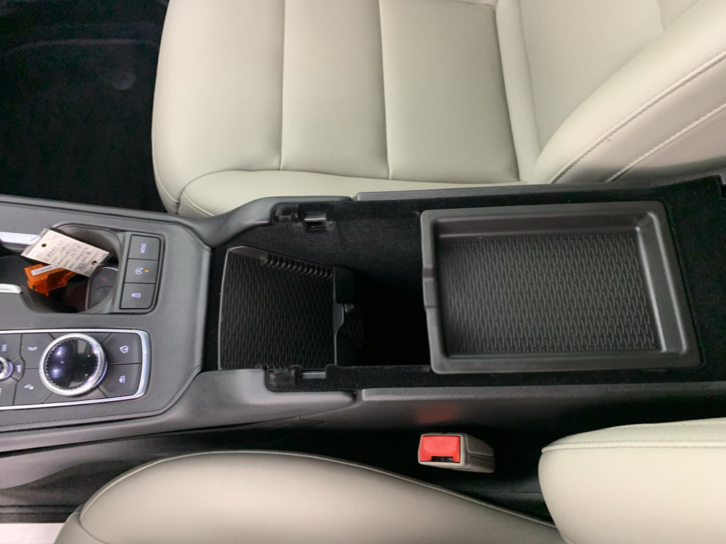 Used 2021 Cadillac XT4 Luxury w/ Cold Weather Package FWD image 27
