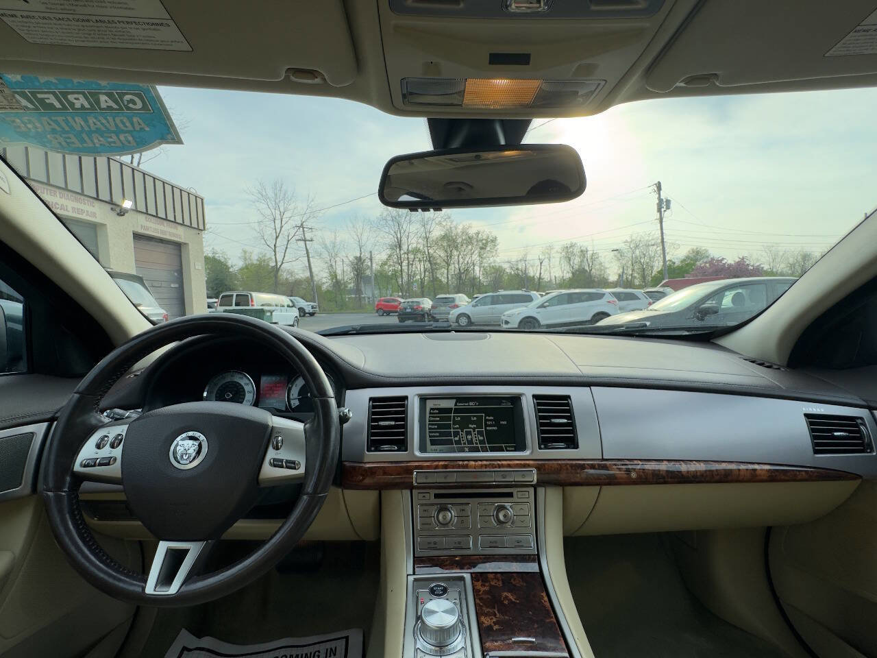 Used 2009 Jaguar XF Luxury RWD image 15