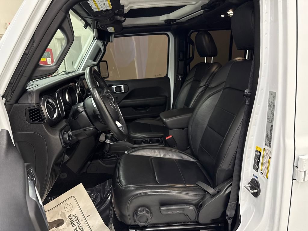 Used 2022 Jeep Wrangler Unlimited Sahara image 13