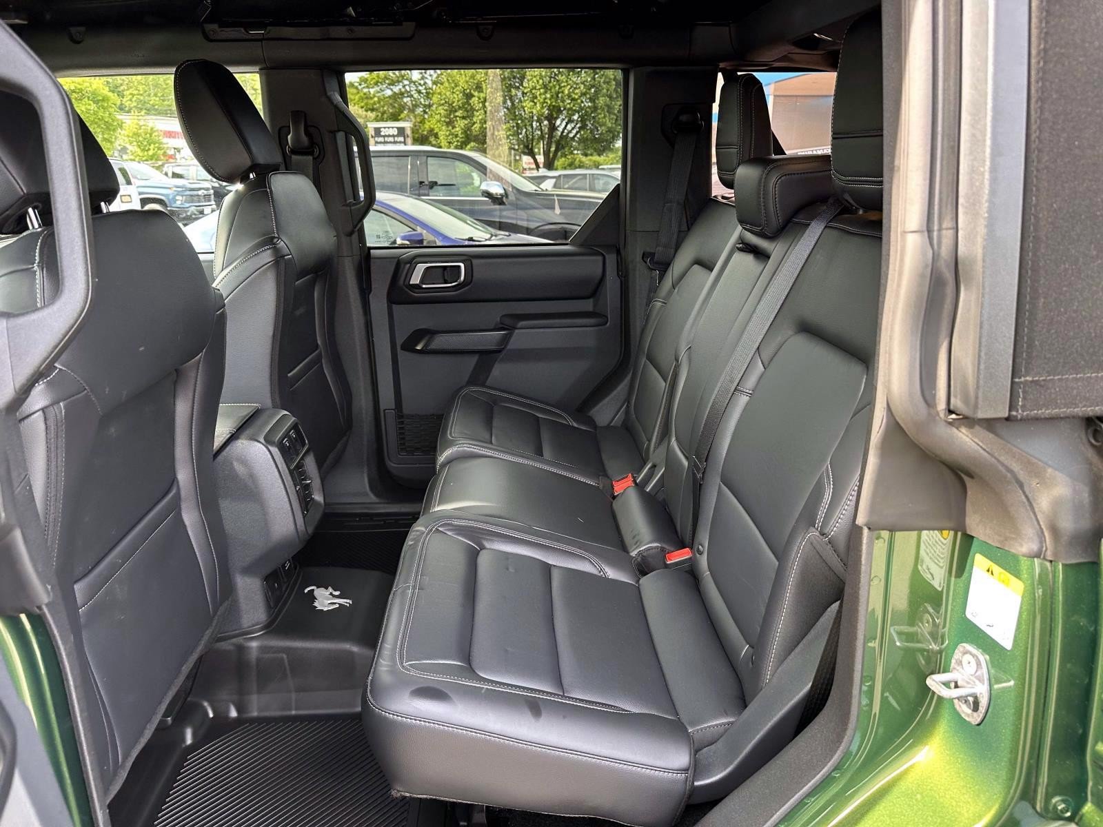 Used 2025 Ford Bronco Outer Banks w/ Sasquatch Package AWD/4WD image 11