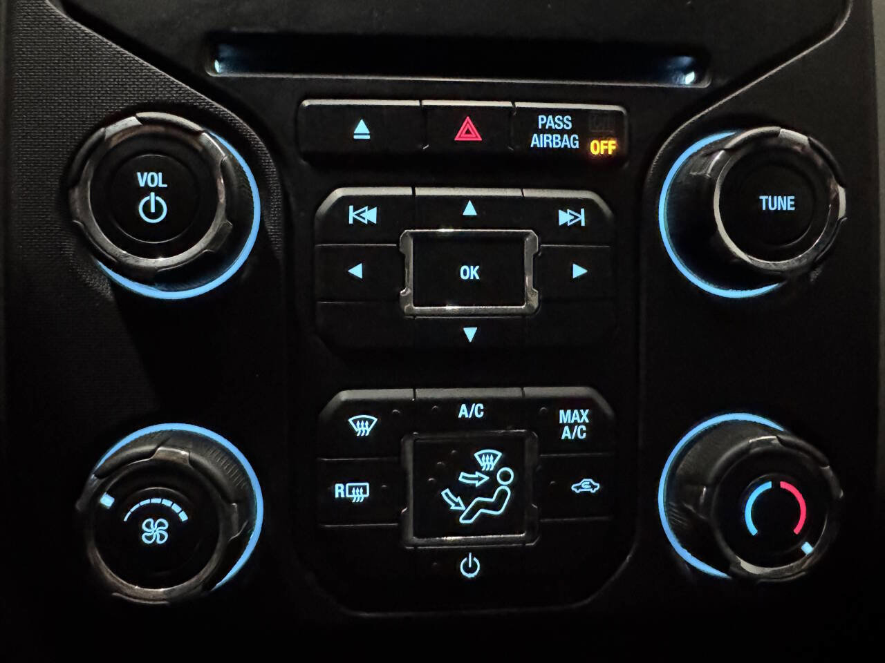 Used 2013 Ford F150 XLT w/ Luxury Equipment Group image 25