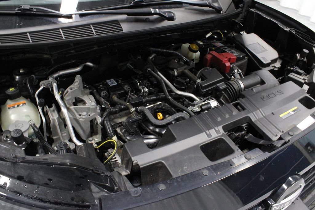 Used 2025 Nissan Kicks SV FWD image 12