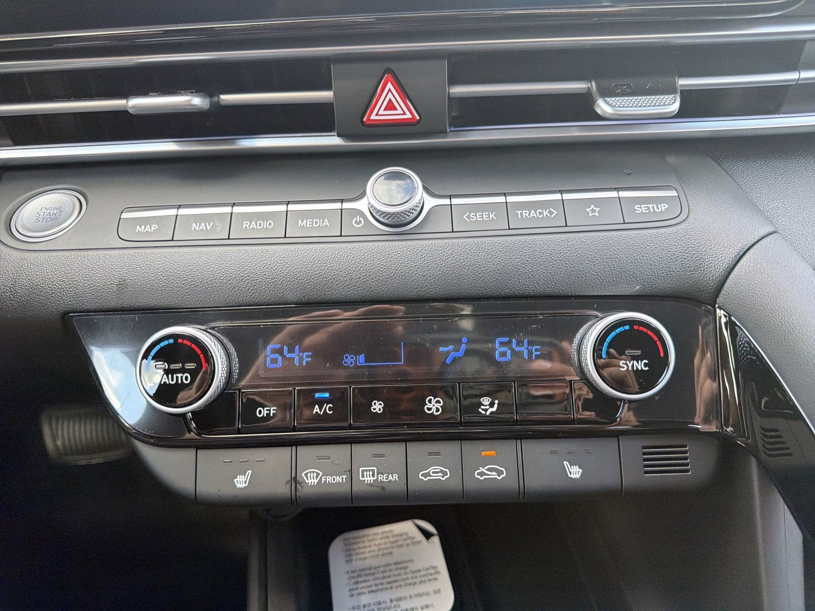 New 2026 Hyundai Elantra Limited FWD image 20