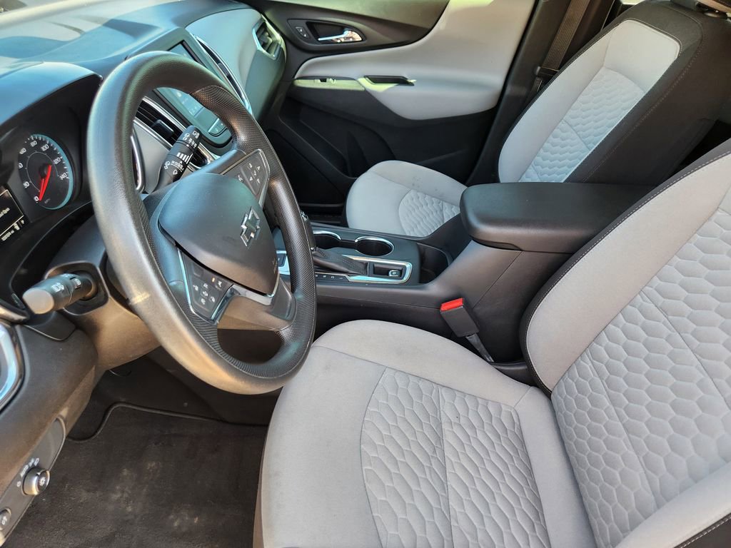 Used 2020 Chevrolet Equinox LS w/ LS Convenience Package AWD/4WD image 11
