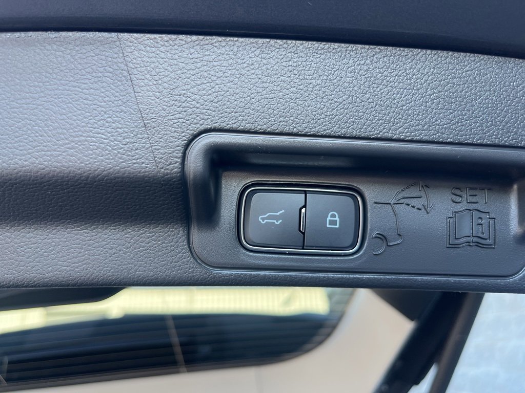 New 2026 Ford Explorer Active image 13