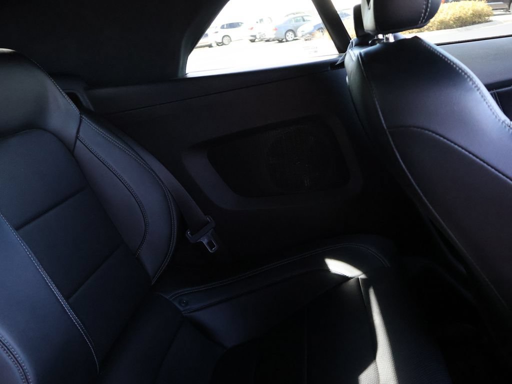 Used 2017 Ford Mustang GT Premium w/ Equipment Group 401A RWD image 39