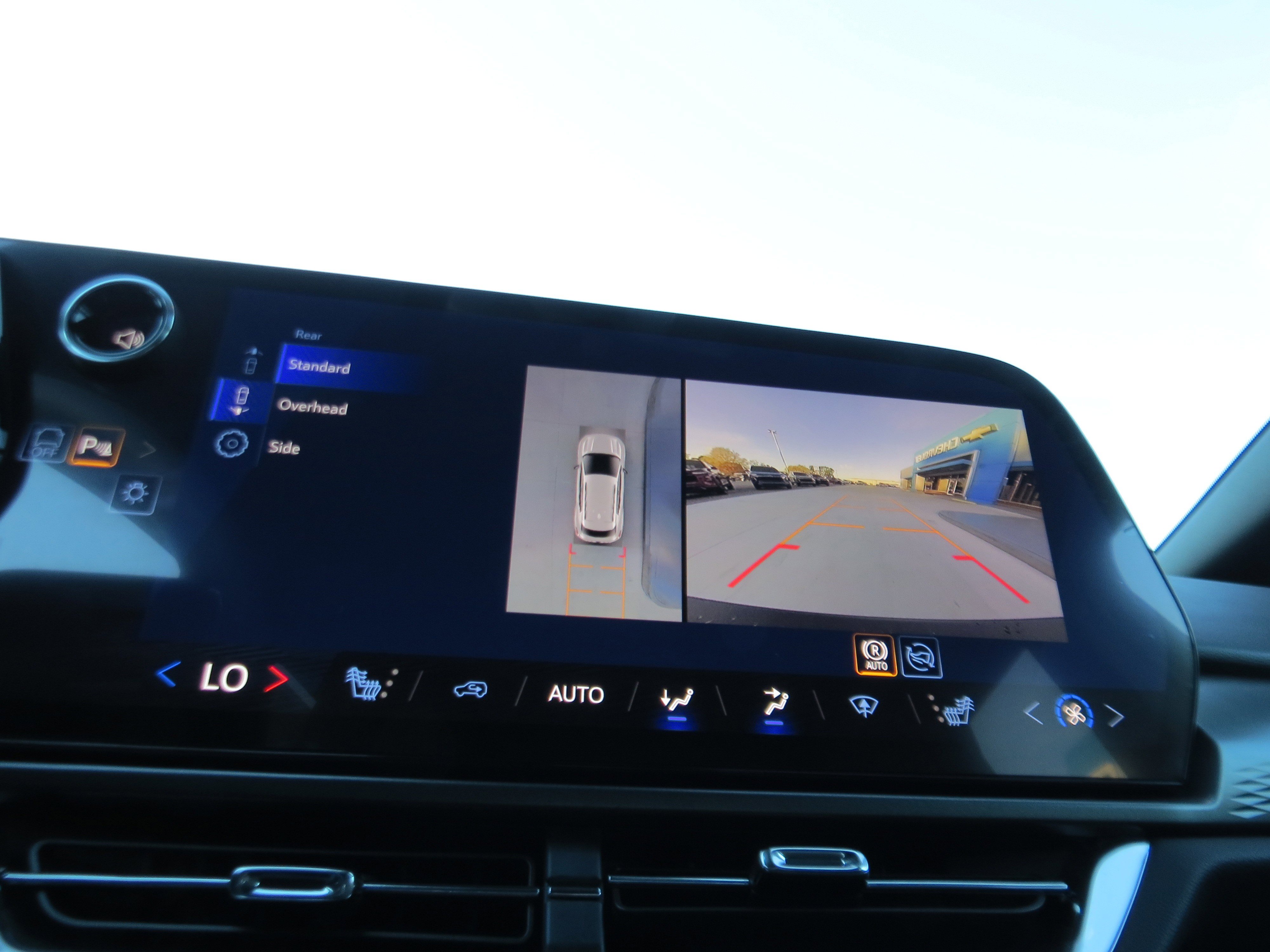 New 2026 Chevrolet Equinox EV LT w/ Comfort Package FWD image 22